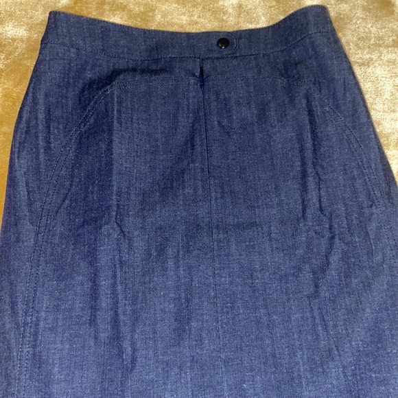 Akris Punto Knee Length Skirt - Picture 4 of 5